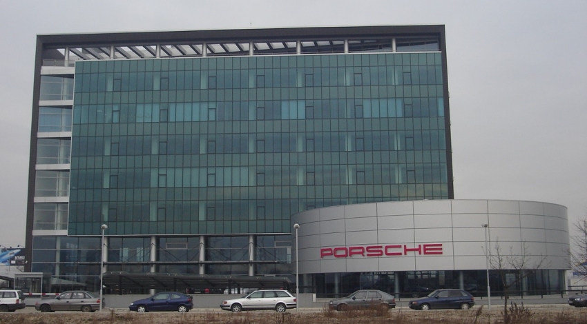 Porsche Center